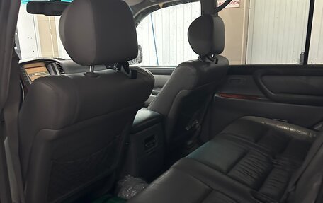 Toyota Land Cruiser 100 рестайлинг 2, 2006 год, 3 000 000 рублей, 9 фотография