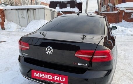 Volkswagen Passat B8 рестайлинг, 2017 год, 2 550 000 рублей, 6 фотография