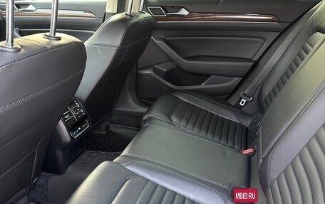 Volkswagen Passat B8 рестайлинг, 2017 год, 2 550 000 рублей, 14 фотография