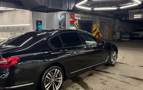 BMW 7 серия, 2018 год, 3 000 000 рублей, 9 фотография