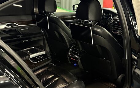 BMW 7 серия, 2018 год, 3 000 000 рублей, 21 фотография