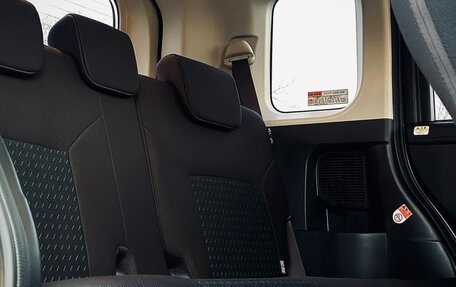 Toyota Roomy I, 2021 год, 1 160 000 рублей, 8 фотография