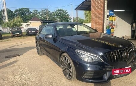 Mercedes-Benz E-Класс, 2015 год, 2 350 000 рублей, 3 фотография