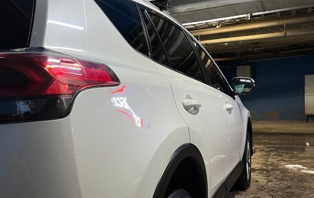 Toyota RAV4, 2015 год, 3 000 000 рублей, 24 фотография