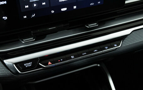 Geely Emgrand, 2024 год, 1 769 700 рублей, 17 фотография