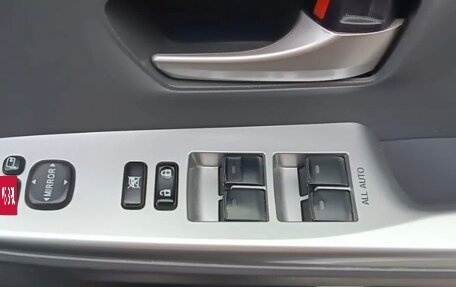 Toyota Prius Alpha I (ZVW40/41), 2014 год, 990 000 рублей, 7 фотография