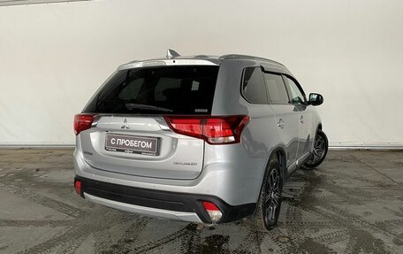 Mitsubishi Outlander III рестайлинг 3, 2017 год, 2 065 000 рублей, 6 фотография