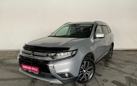 Mitsubishi Outlander III рестайлинг 3, 2017 год, 2 065 000 рублей, 1 фотография