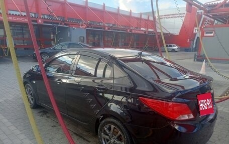 Hyundai Solaris II рестайлинг, 2015 год, 750 000 рублей, 10 фотография