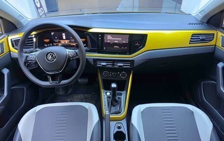 Volkswagen Polo, 2023 год, 1 600 000 рублей, 13 фотография