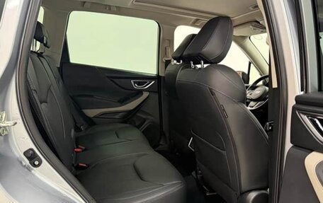 Subaru Forester, 2022 год, 2 600 000 рублей, 17 фотография