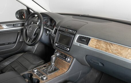 Volkswagen Touareg III, 2016 год, 3 170 000 рублей, 7 фотография