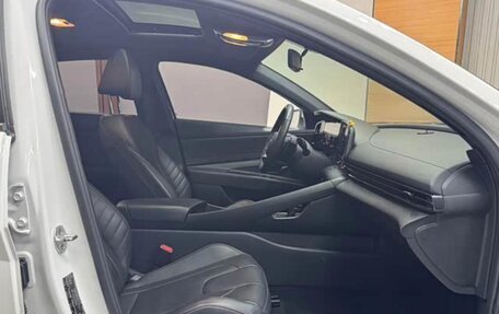 Hyundai Elantra, 2022 год, 1 160 000 рублей, 8 фотография