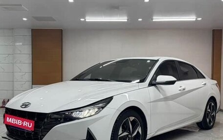 Hyundai Elantra, 2022 год, 1 160 000 рублей, 2 фотография