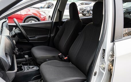 Toyota Vitz, 2019 год, 1 020 000 рублей, 7 фотография