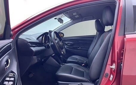 Toyota Yaris XP150 рестайлинг, 2021 год, 1 012 978 рублей, 10 фотография