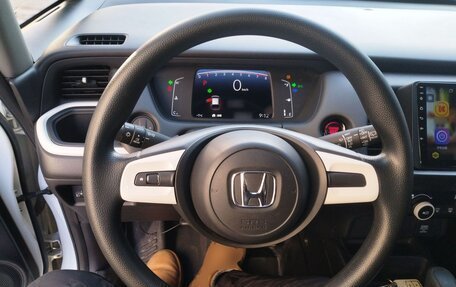 Honda Fit, 2022 год, 1 088 077 рублей, 6 фотография