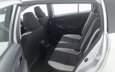 Toyota Yaris XP150 рестайлинг, 2021 год, 1 055 978 рублей, 10 фотография