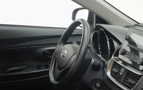 Toyota Yaris XP150 рестайлинг, 2021 год, 1 055 978 рублей, 13 фотография