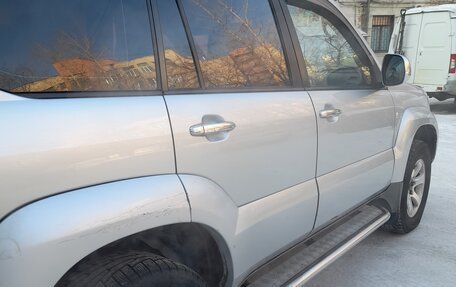 Toyota Land Cruiser Prado 120 рестайлинг, 2007 год, 2 300 000 рублей, 3 фотография