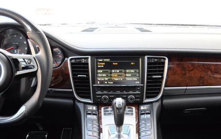 Porsche Panamera II рестайлинг, 2012 год, 3 150 000 рублей, 13 фотография