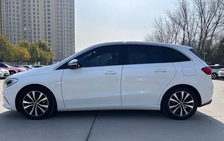 Mercedes-Benz B-Класс, 2022 год, 1 436 070 рублей, 4 фотография