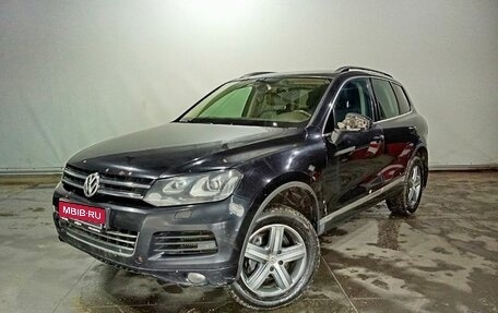 Volkswagen Touareg III, 2011 год, 1 700 000 рублей, 1 фотография