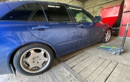 Toyota Altezza, 2001 год, 990 000 рублей, 7 фотография