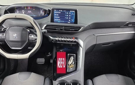 Peugeot 3008 II, 2022 год, 1 850 000 рублей, 6 фотография