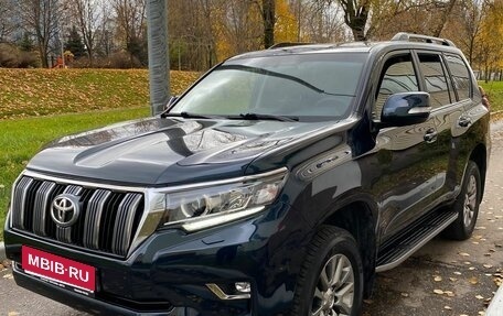 Toyota Land Cruiser Prado 150 рестайлинг 2, 2018 год, 5 700 000 рублей, 1 фотография
