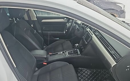 Volkswagen Passat B8 рестайлинг, 2016 год, 2 300 000 рублей, 3 фотография