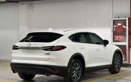 Mazda CX-4, 2021 год, 2 070 000 рублей, 5 фотография