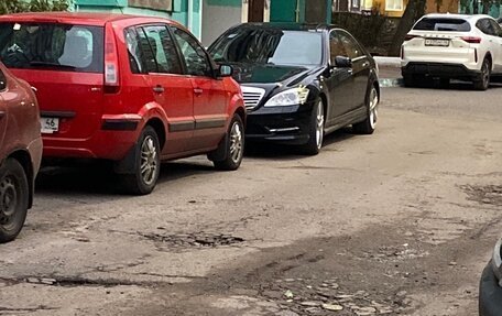 Mercedes-Benz S-Класс, 2010 год, 1 900 000 рублей, 10 фотография