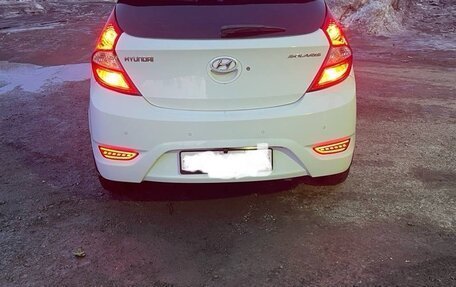 Hyundai Solaris II рестайлинг, 2012 год, 850 000 рублей, 9 фотография