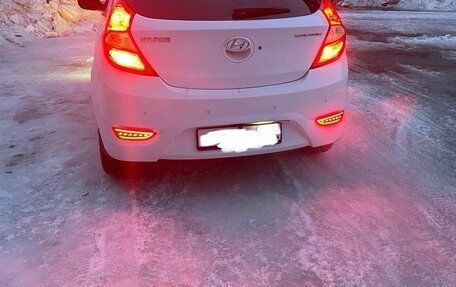 Hyundai Solaris II рестайлинг, 2012 год, 850 000 рублей, 15 фотография