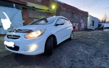 Hyundai Solaris II рестайлинг, 2012 год, 850 000 рублей, 12 фотография