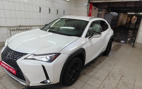 Lexus UX I, 2020 год, 3 450 000 рублей, 9 фотография