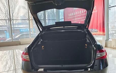 Skoda Superb III рестайлинг, 2023 год, 1 980 000 рублей, 11 фотография