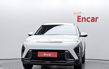 Hyundai Kona, 2024 год, 2 170 000 рублей, 1 фотография