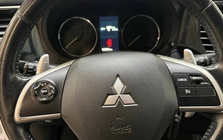 Mitsubishi Outlander III рестайлинг 3, 2013 год, 1 399 000 рублей, 9 фотография