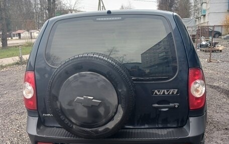 Chevrolet Niva I рестайлинг, 2015 год, 580 000 рублей, 9 фотография