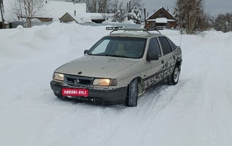 Opel Vectra A, 1989 год, 110 000 рублей, 1 фотография