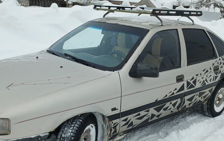 Opel Vectra A, 1989 год, 110 000 рублей, 3 фотография
