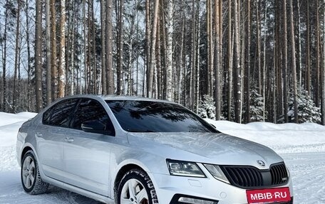 Skoda Octavia RS, 2017 год, 1 750 000 рублей, 4 фотография