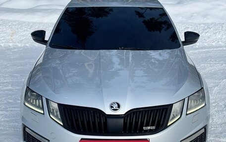 Skoda Octavia RS, 2017 год, 1 750 000 рублей, 3 фотография