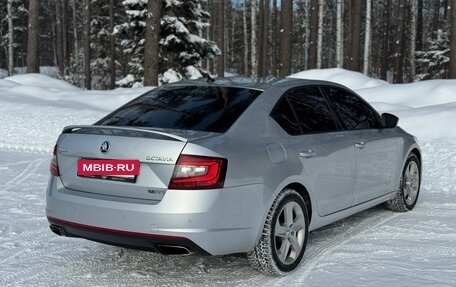 Skoda Octavia RS, 2017 год, 1 750 000 рублей, 6 фотография