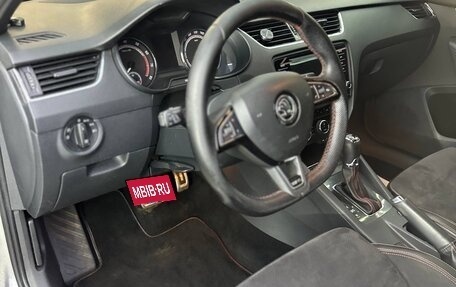 Skoda Octavia RS, 2017 год, 1 750 000 рублей, 24 фотография