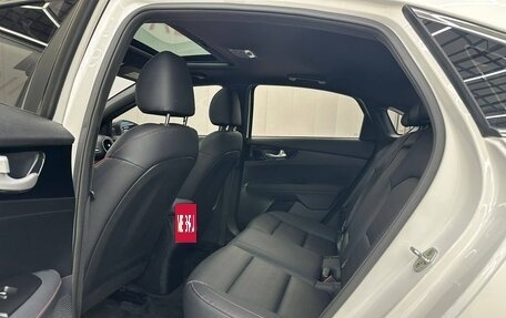 KIA K3, 2021 год, 1 590 000 рублей, 14 фотография