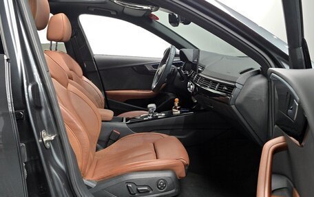 Audi A4, 2021 год, 2 430 000 рублей, 12 фотография