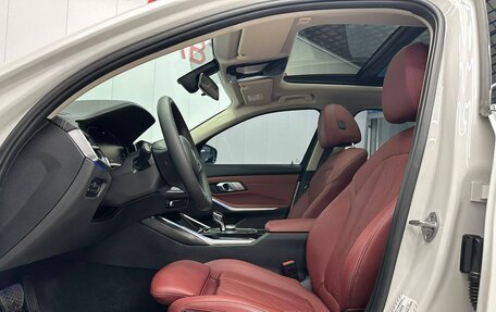 BMW 3 серия, 2022 год, 3 017 000 рублей, 10 фотография